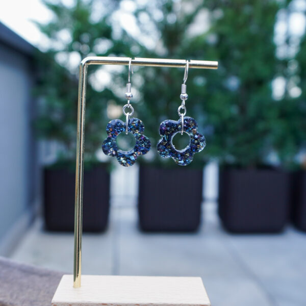 Midnora Earrings - imagine 3