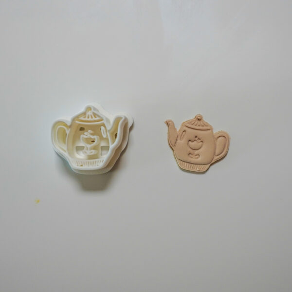 Clay Cutter #221 Teapot