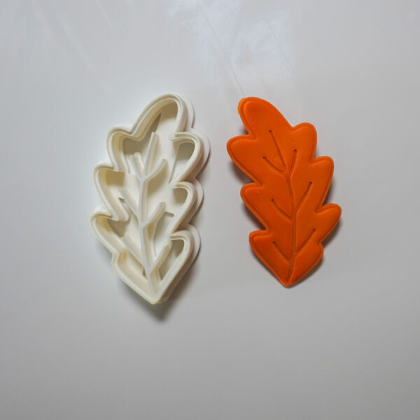 Clay Cutter #226 Leaf Brooch