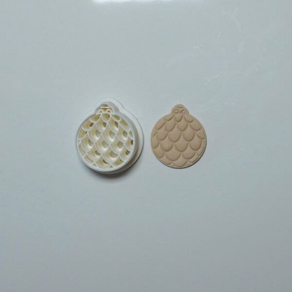 Clay Cutter #254 Christmas Bauble - imagine 2