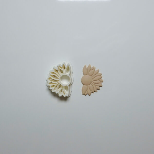 Clay Cutter #292 Sunflower