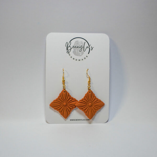 Luma Earrings - Tan