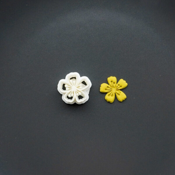 Clay Cutter #88 Flower