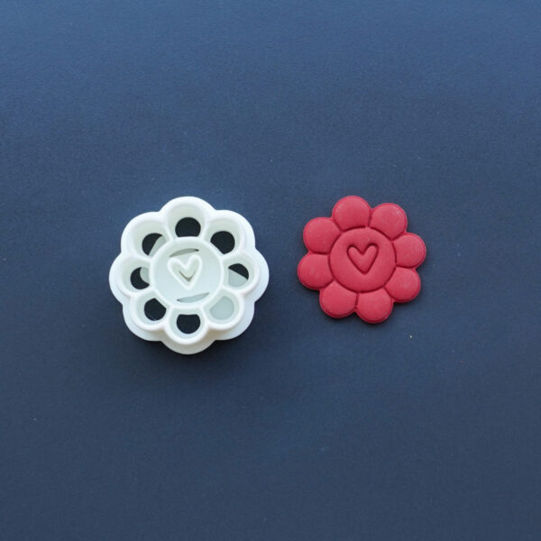 Clay Cutter #496 Heart Flower