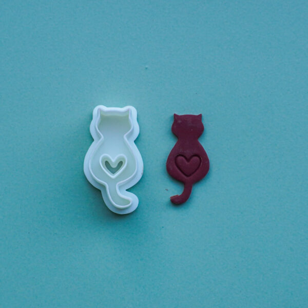 Clay Cutter #523 Cat with heart